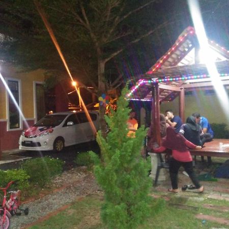 Chalet Kb Wakaf Kayu Kota Bharu Eksteriør billede